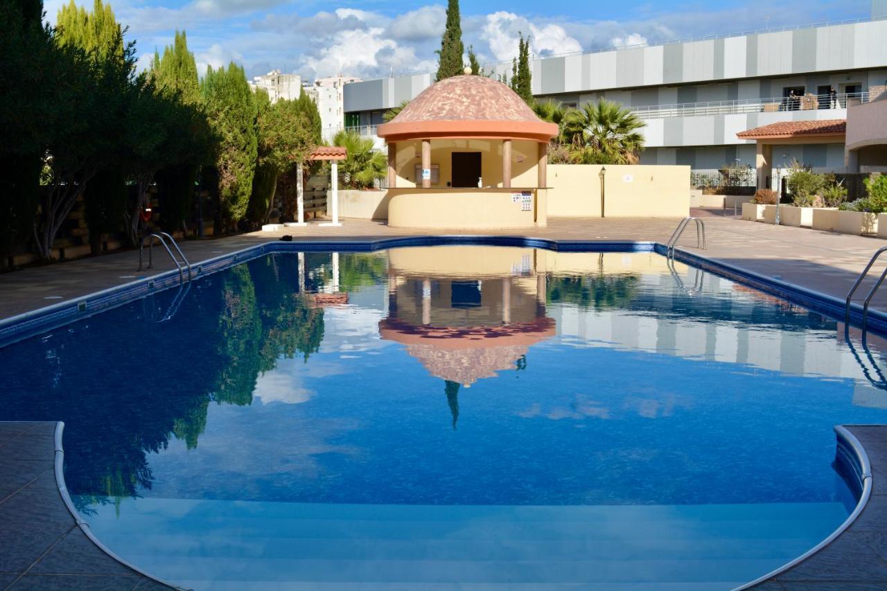 Queens Gardens - Kato Paphos - Next To Kings Ave Mall --- By Yiota Εξωτερικό φωτογραφία